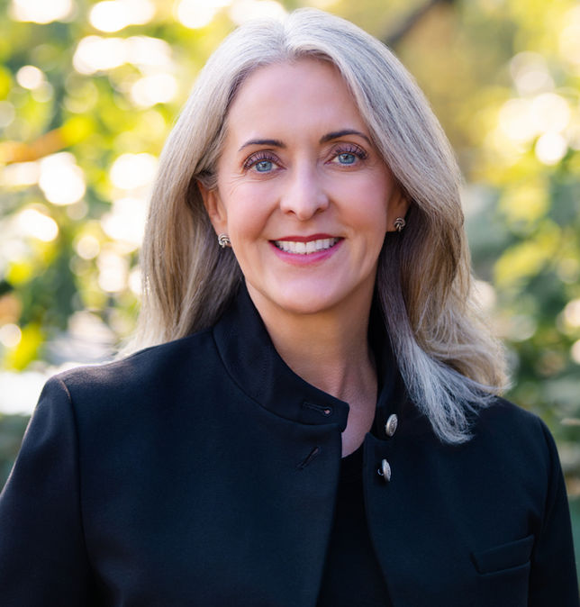 Portrait of Kristin Taylor